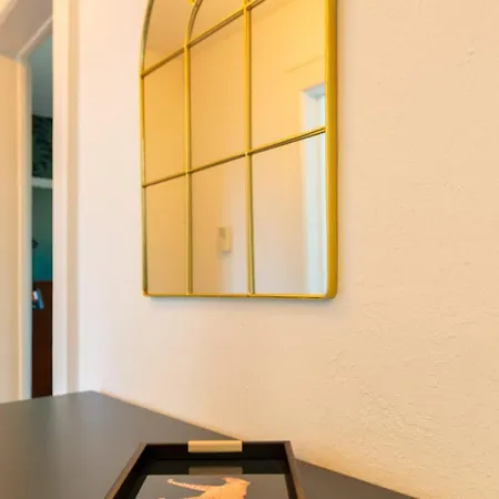 Chesterfield 3 Bedroom * Zürich