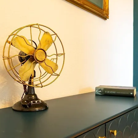 Chesterfield 3 Bedroom