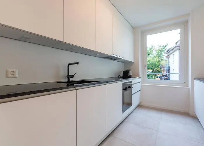 Chesterfield 3 Bedroom *