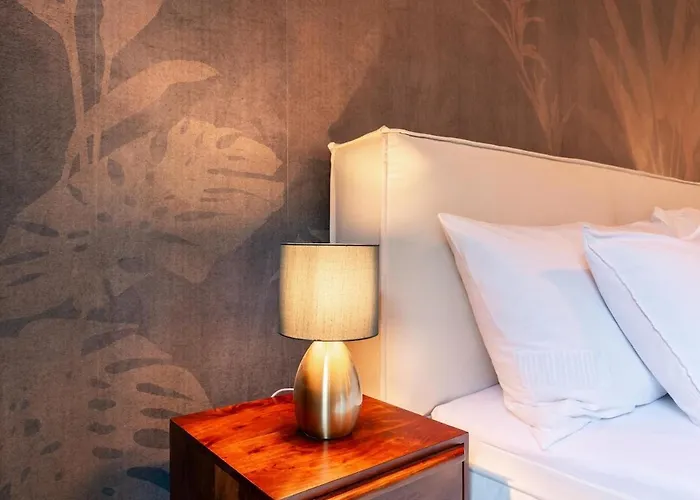 Velvet Suite 3 King Beds&Terrace Zürich HB Apartment *