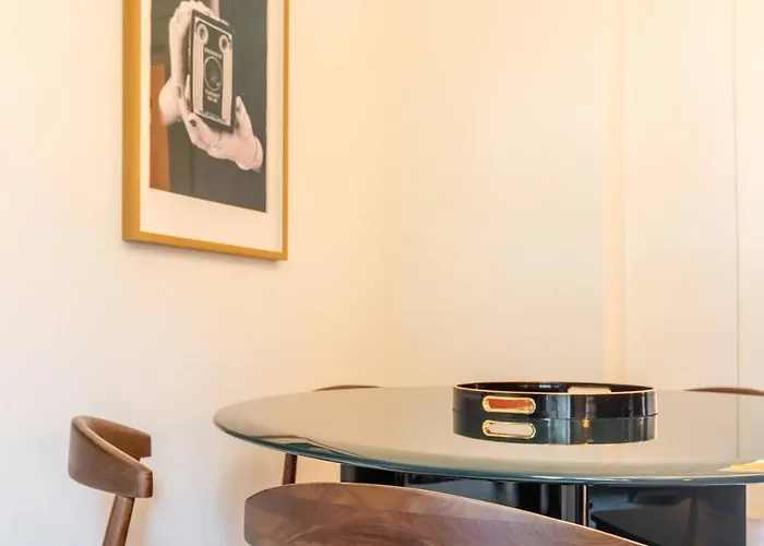 Διαμέρισμα Velvet Suite 3 King Beds & Terrace Zuerich Hb