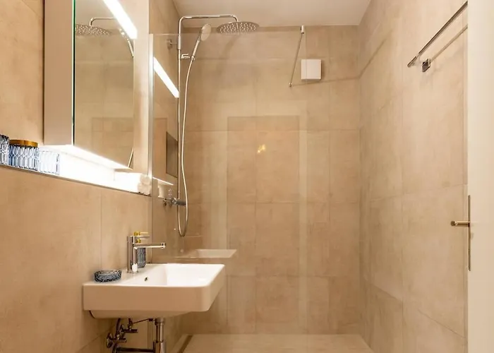 Lejlighed Velvet Suite 3 King Beds & Terrace Zuerich Hb *