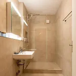 Apartment Velvet 3 King Beds & Terrace Hb *