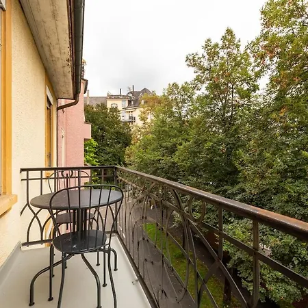 Chesterfield 3 Bedroom Appartamento Zurigo