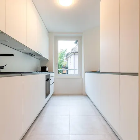 Chesterfield 3 Bedroom Zurigo